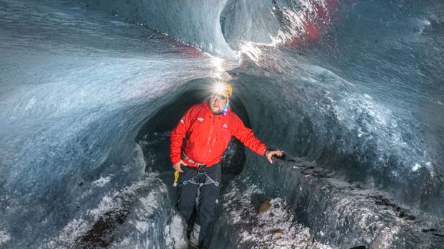 Skaftafell Blue Ice Cave and Glacier Walk Tour — photo 2